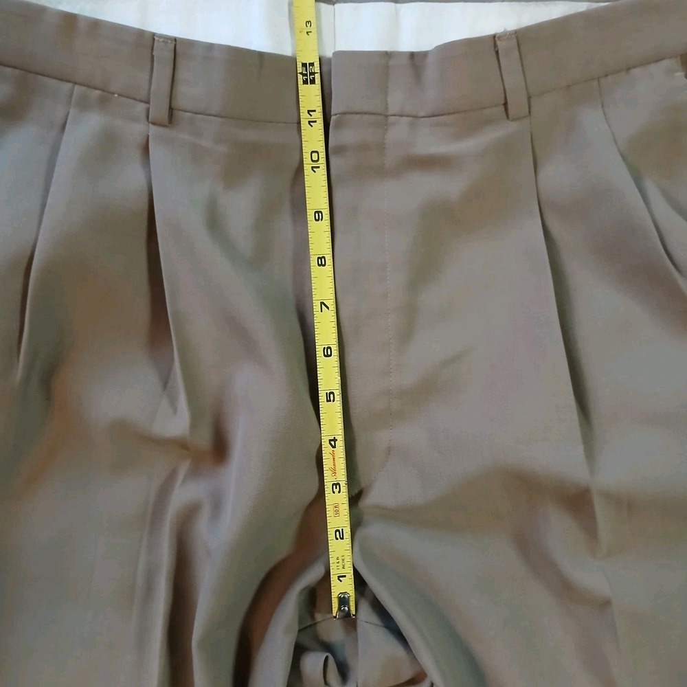 Haggar Dress Pants Gentleman's Fit Khaki Pleated 36x30 Polyester Wool Blend - Picture 2 of 10